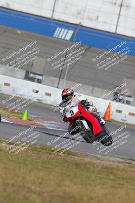 media/Nov-26-2022-Fastrack Riders (Sat) [[b001e85eef]]/Level 3/Session 3 Outside Turn 9/